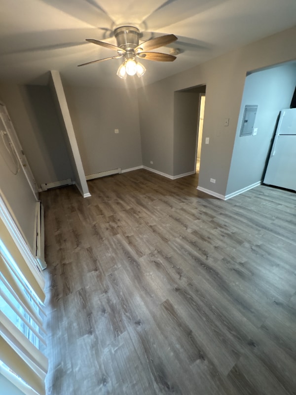 Foto del edificio - 3343 Commercial