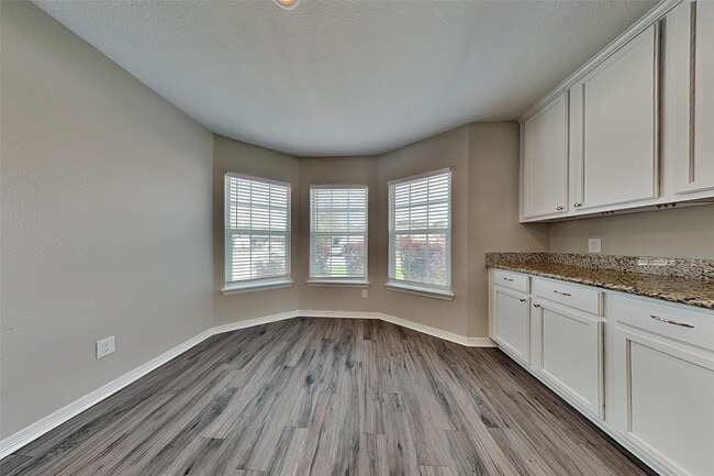 Building Photo - 10218 Black Forest Ct