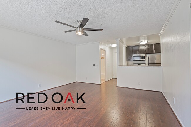 Foto del edificio - 1522 N Formosa Ave