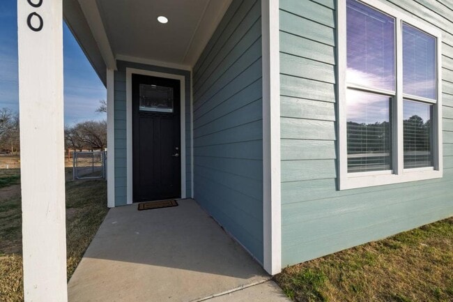 Foto del edificio - 12308 Liberty School Rd