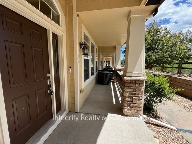 Building Photo - 1496 Royal Troon Dr
