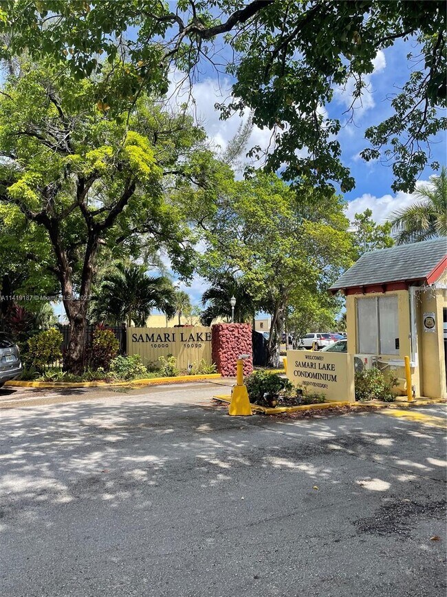 10000 NW 80th Ct Unit 2424, Miami Lakes, FL 33016 Condo for Rent in