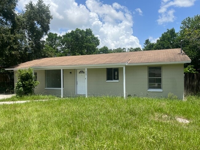 Building Photo - 3225 N 47th St