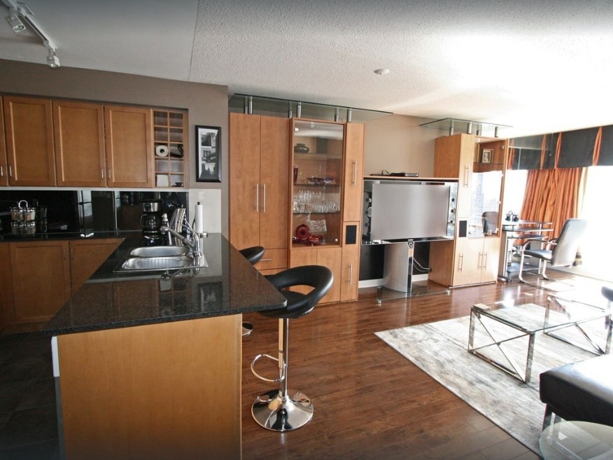 Primary Photo - 350 Cedar Ave