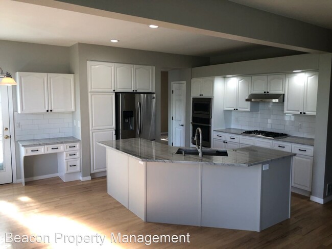 Building Photo - 4 br, 3.5 bath House - 9774 Ironstone Pl