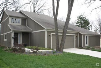 Building Photo - 904 Bluffway Dr