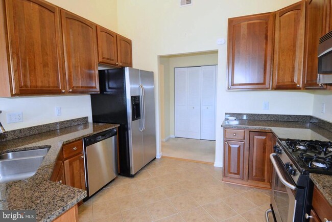 Building Photo - 1005 Samantha Ln