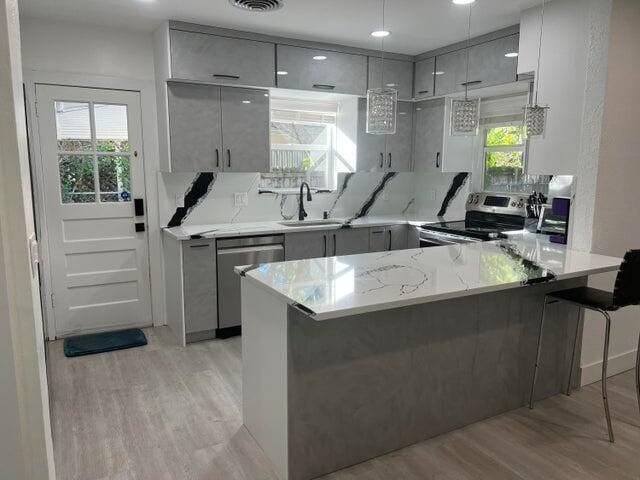 Foto principal - 291 E Boca Raton Rd