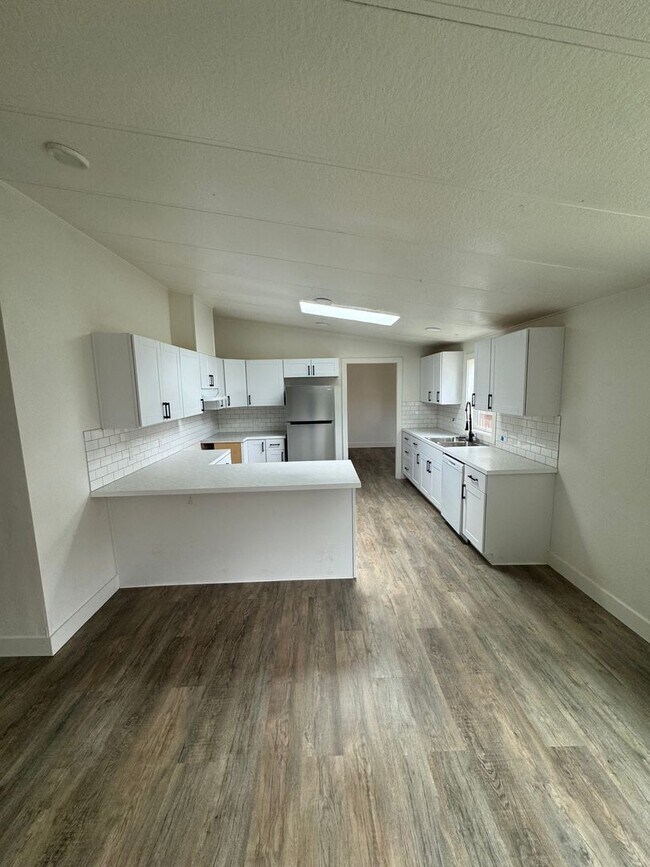 Building Photo - 4997 Morely Loop