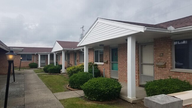 Gran vecindario - 655 Columbia Dr