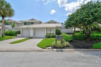 Building Photo - 5636 SE Foxcross Pl