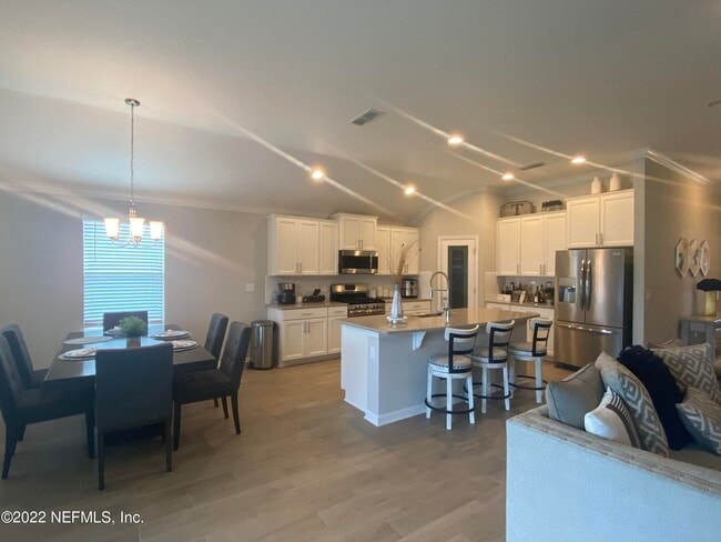 Building Photo - 1200 Shetland Dr