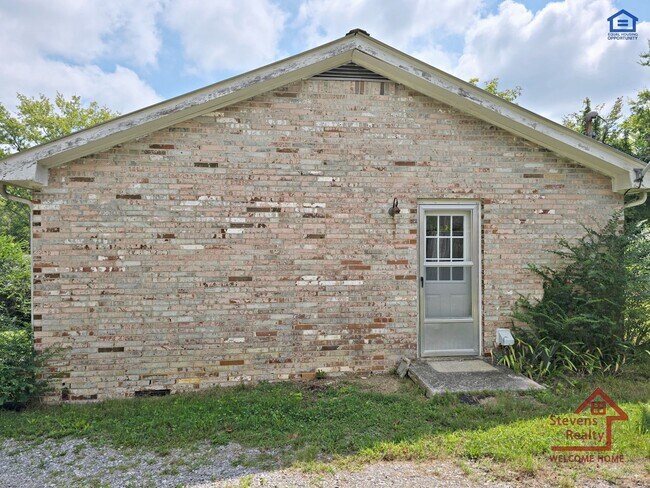 Foto del edificio - 1228 Pleasant View Dr