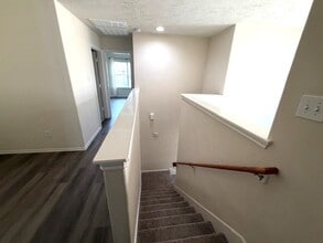 Building Photo - 71 E Stedhill Loop