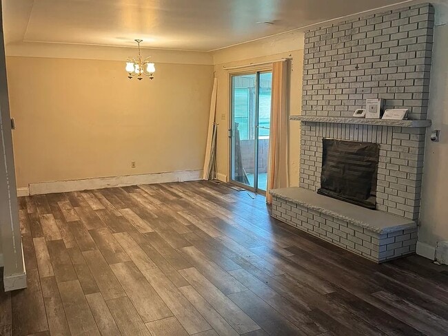 Building Photo - 6661 Garden Dr