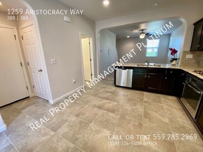 Building Photo - $2,100 DeWolf & Barstow, 3 Bedroom Home w/...