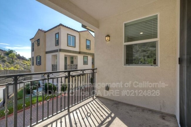 Building Photo - 355 Mission Terrace Ave
