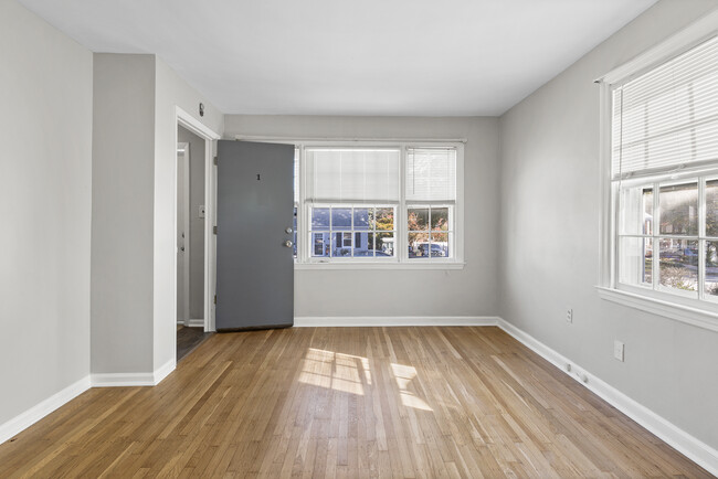 Foto del edificio - 1020 First Ave