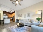Foto principal - 1701 N Lois Ave