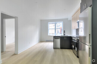 Building Photo - 2080 Av Lincoln