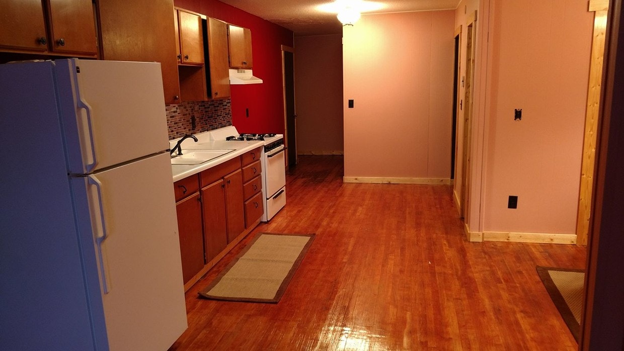 101 E Main Ave, Frazee, MN 56544 Apartments in Frazee, MN