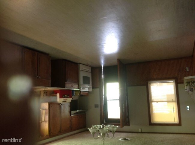 Building Photo - 4 br, 2 bath House - 714 Harrington St