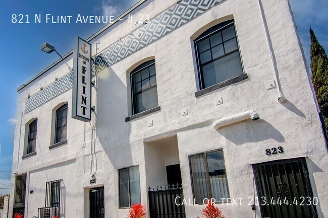 Building Photo - 821 N Flint Ave