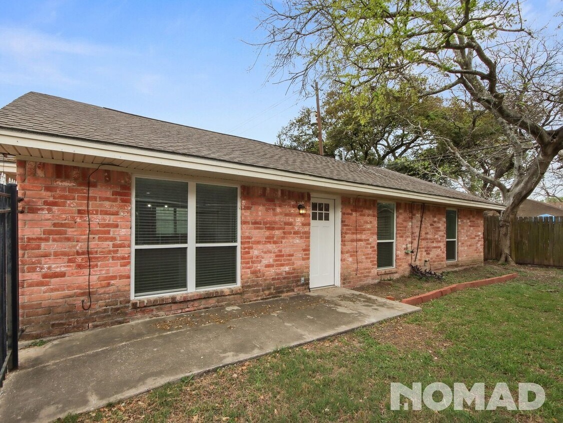 9026 Carousel Ln, Houston, TX 77080 Townhome Rentals in Houston TX