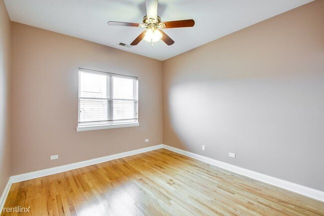 Foto del edificio - 2406 W Grenshaw St