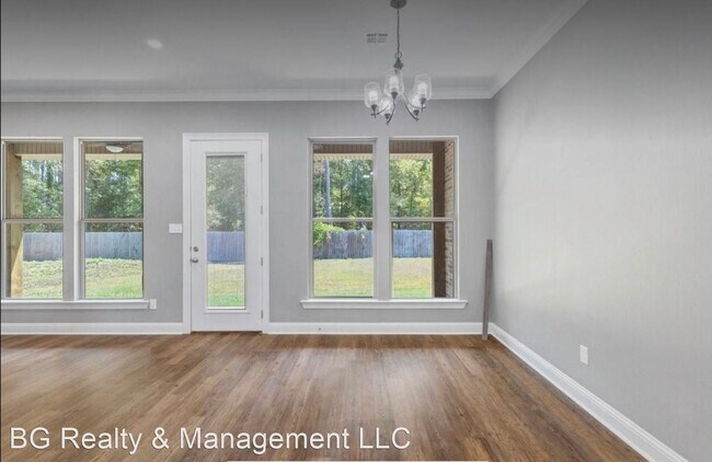 Foto del edificio - 3 br, 2 bath House - 565 Shelia Drive