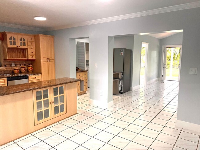 Foto del edificio - 1575 W 53rd St