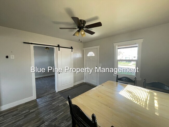 Building Photo - 468 9th St