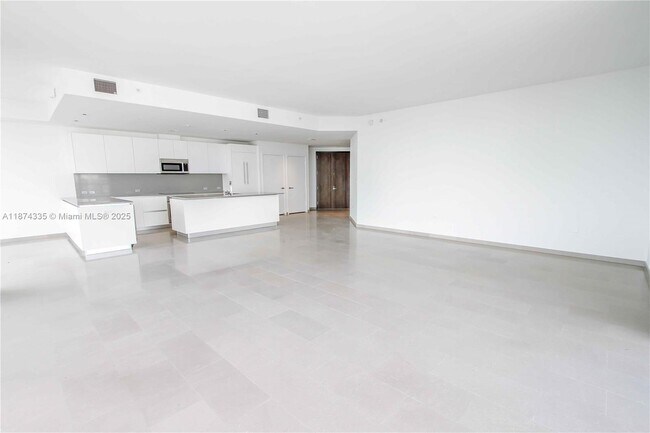 Foto del edificio - 88 SW 7th St