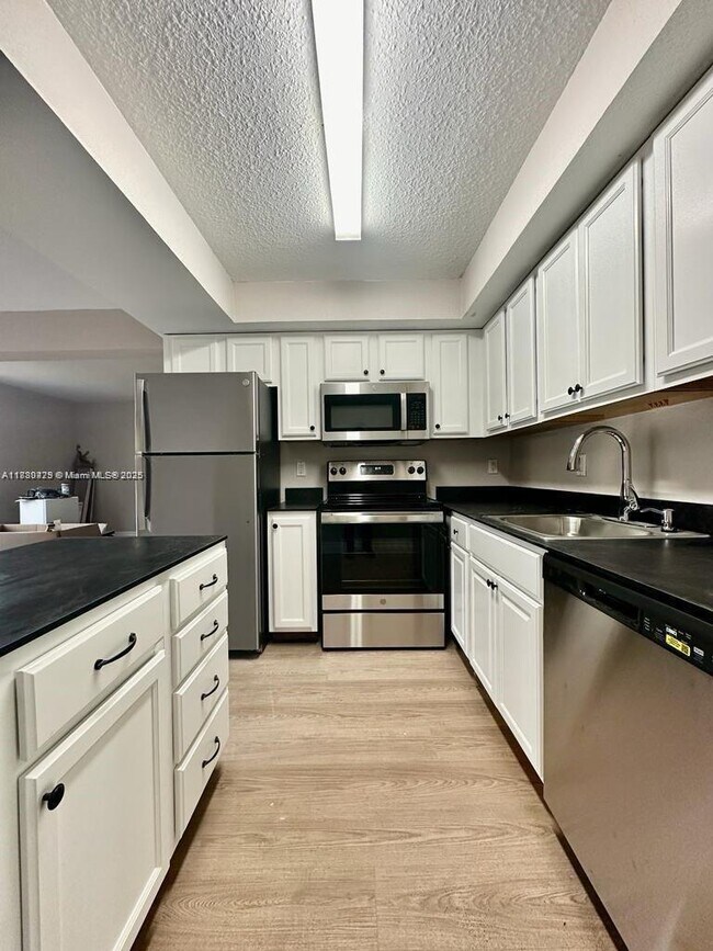 Foto del edificio - 622 SW 1st St