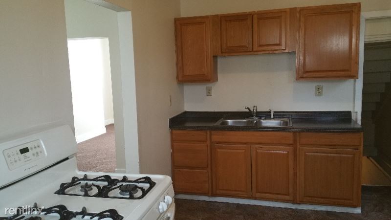 Foto principal - 3 br, 1 bath House - 554 Hanford St