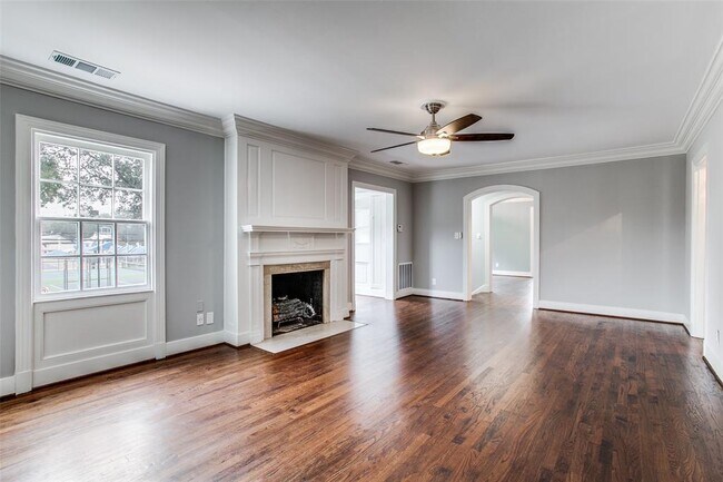 Foto del edificio - 3448 Westminster Ave