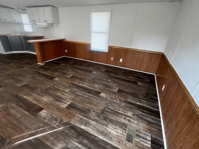 Foto del edificio - 2214 Cattail Cir