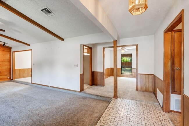 Foto del edificio - Well-Kept Home in Crosby Park Estates