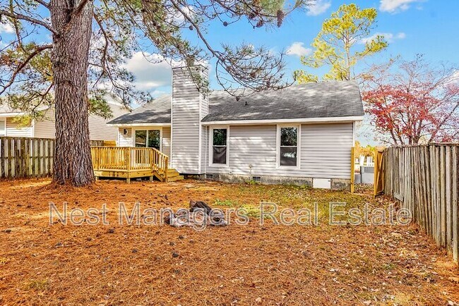 Foto del edificio - 705 Mosswood Ln