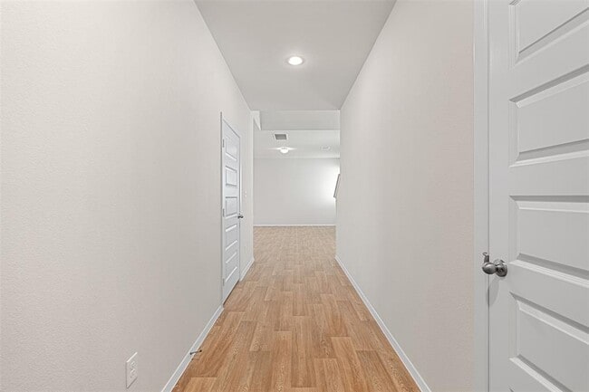 Building Photo - 2606 Derwent Dr