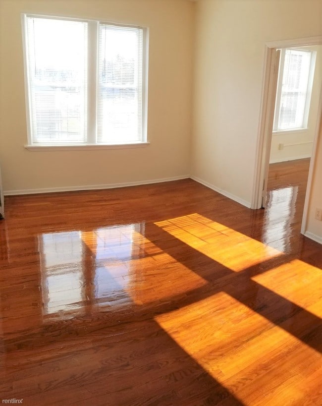 Building Photo - 2 br, 1 bath  - 276 Myrtle Ave