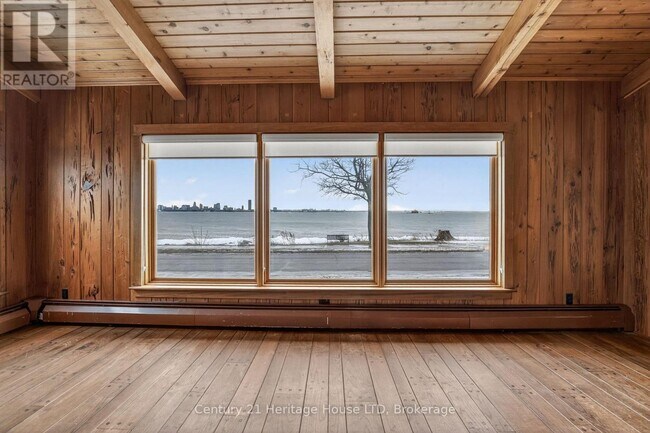 Building Photo - 500 Lakeshore Rd