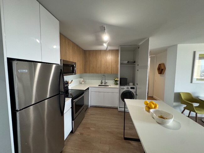 Foto del edificio - 2619 N Clark St