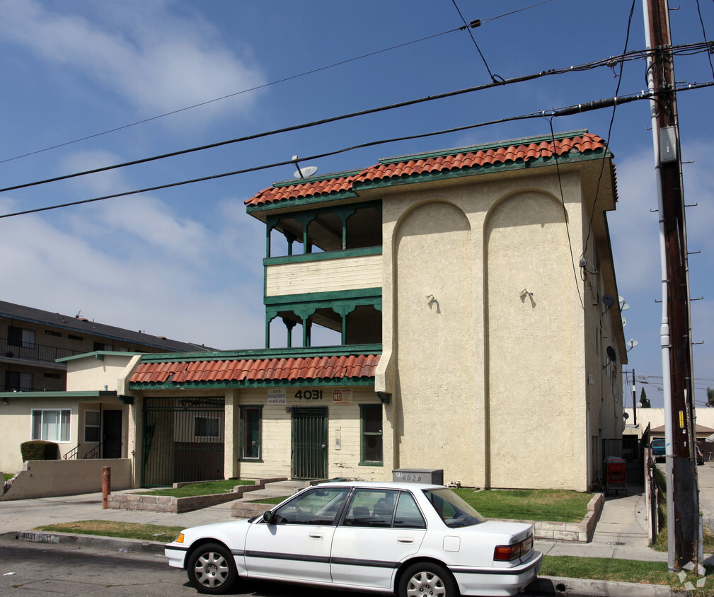 Building Photo - 4031 W 129th St