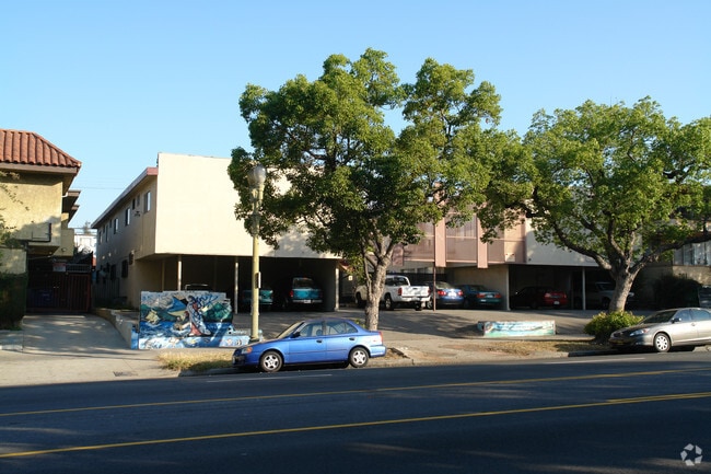 Building Photo - 209 S Rampart Blvd