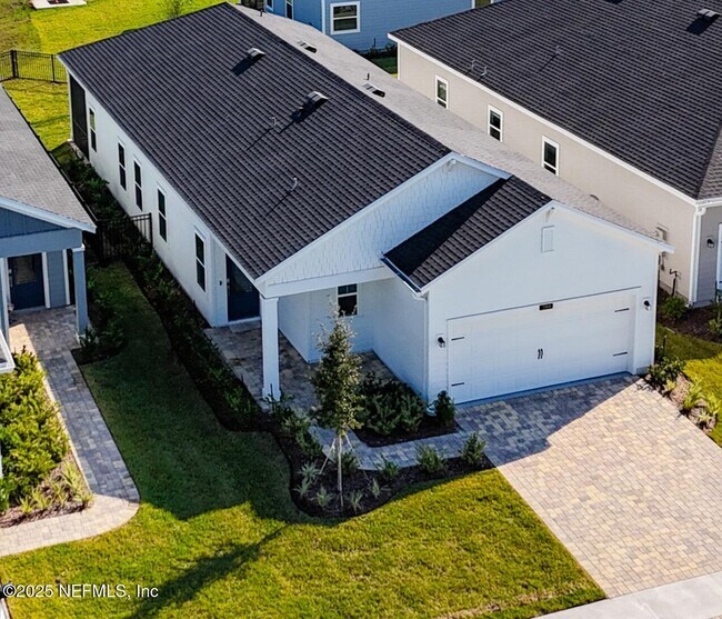 Foto del edificio - 289 Pentwater Rd