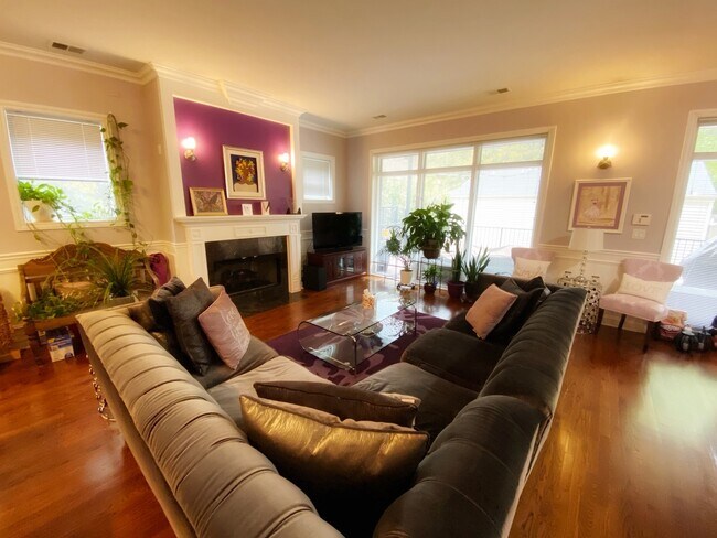 Foto del edificio - 4815 S Drexel Blvd