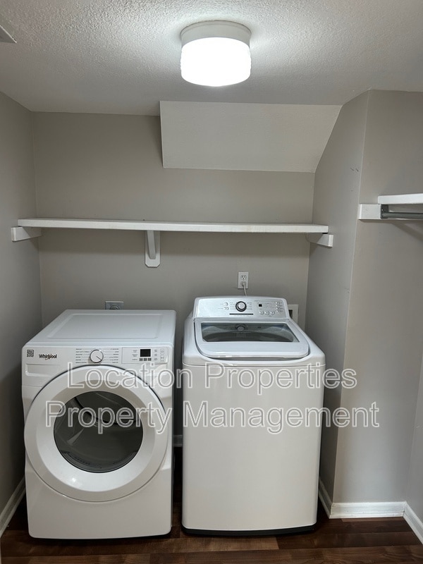 Building Photo - 2709 Harrison Pl