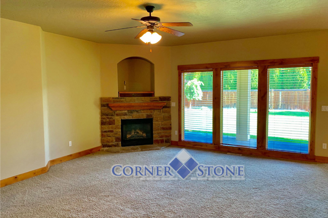 Foto del edificio - Stunning Home in Solitude Place with Bonus...