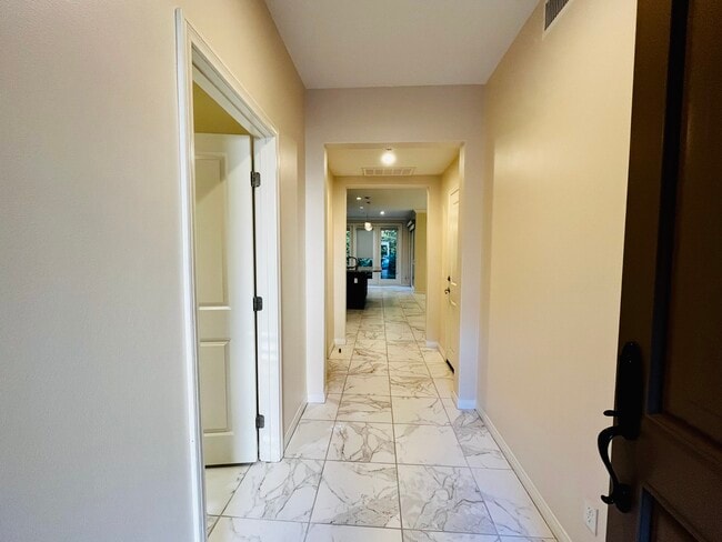 Main Entrance - 58 Lupari